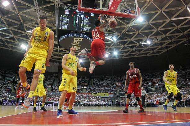 难时刻依然 难时刻依然